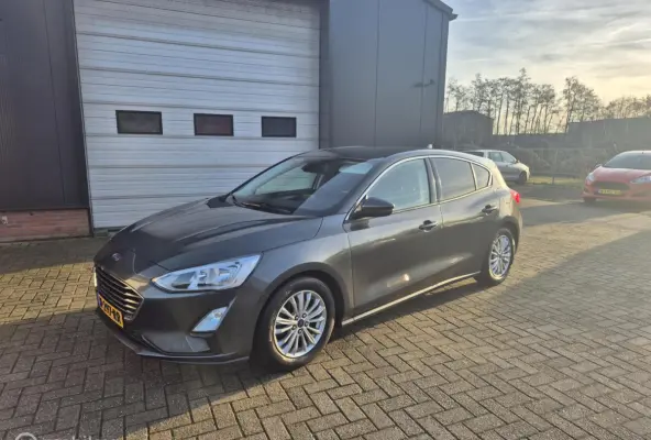 1.0 EcoBoost Titanium Business