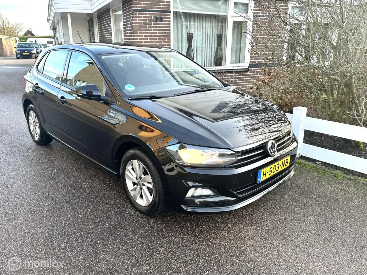 1.0 TSI 95PK DSG AUTOMAAT COMFORTLINE AIRCO PARKEERSENSOREN CARPLAY ADAPTIEVE CRUISE CONTROLE NETTE AUTO!!