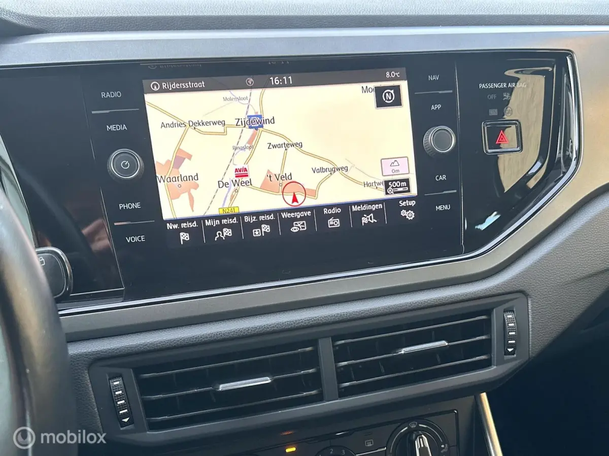1.0 TSI 95PK DSG AUTOMAAT COMFORTLINE AIRCO PARKEERSENSOREN CARPLAY ADAPTIEVE CRUISE CONTROLE NETTE AUTO!!