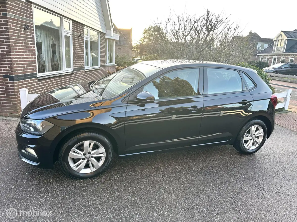 1.0 TSI 95PK DSG AUTOMAAT COMFORTLINE AIRCO PARKEERSENSOREN CARPLAY ADAPTIEVE CRUISE CONTROLE NETTE AUTO!!