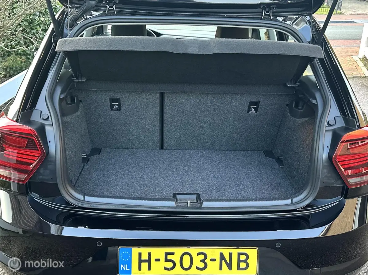 1.0 TSI 95PK DSG AUTOMAAT COMFORTLINE AIRCO PARKEERSENSOREN CARPLAY ADAPTIEVE CRUISE CONTROLE NETTE AUTO!!