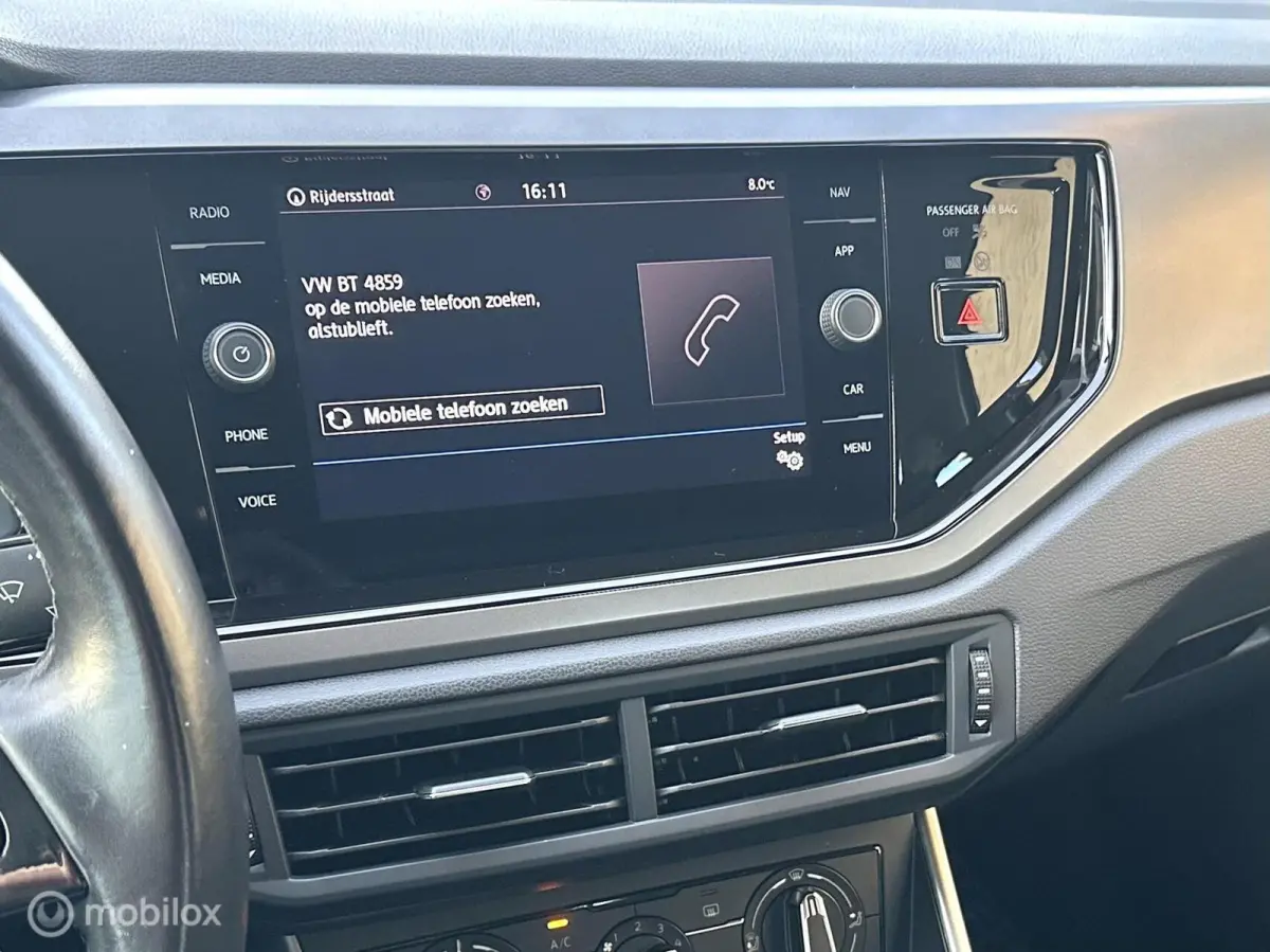 1.0 TSI 95PK DSG AUTOMAAT COMFORTLINE AIRCO PARKEERSENSOREN CARPLAY ADAPTIEVE CRUISE CONTROLE NETTE AUTO!!