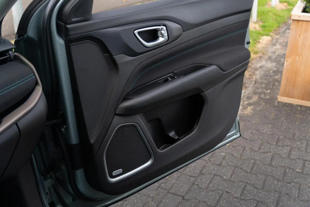 4xe 240 Plug-in Hybrid Electric|Org NL NAP|1 Eig.|SRT|Upland One Earth|CarPlay|LED|BTW Auto|Dealer onderhouden|Uniek