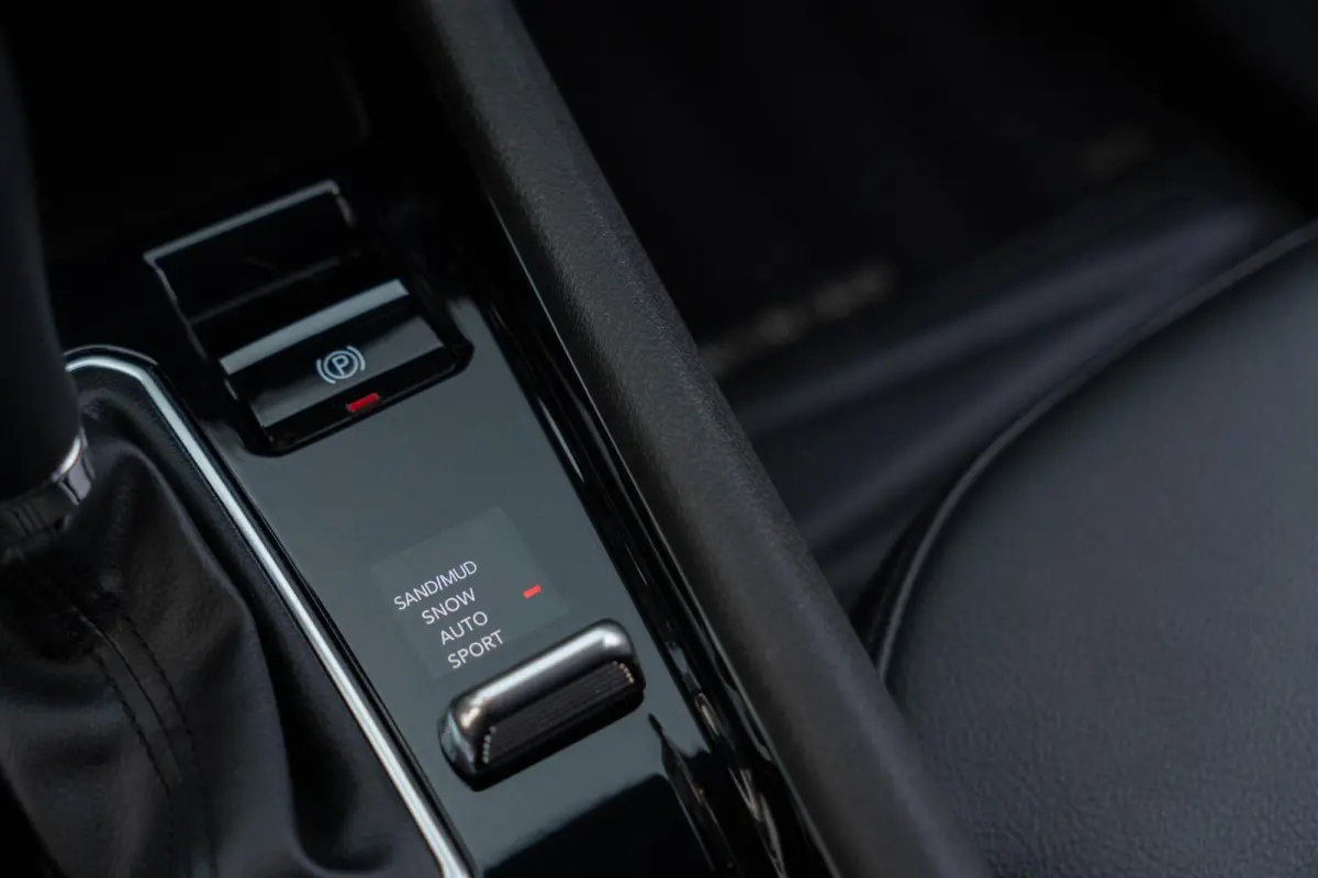 4xe 240 Plug-in Hybrid Electric|Org NL NAP|1 Eig.|SRT|Upland One Earth|CarPlay|LED|BTW Auto|Dealer onderhouden|Uniek