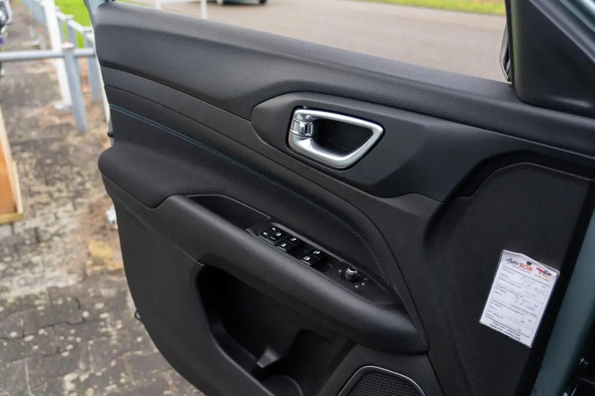4xe 240 Plug-in Hybrid Electric|Org NL NAP|1 Eig.|SRT|Upland One Earth|CarPlay|LED|BTW Auto|Dealer onderhouden|Uniek