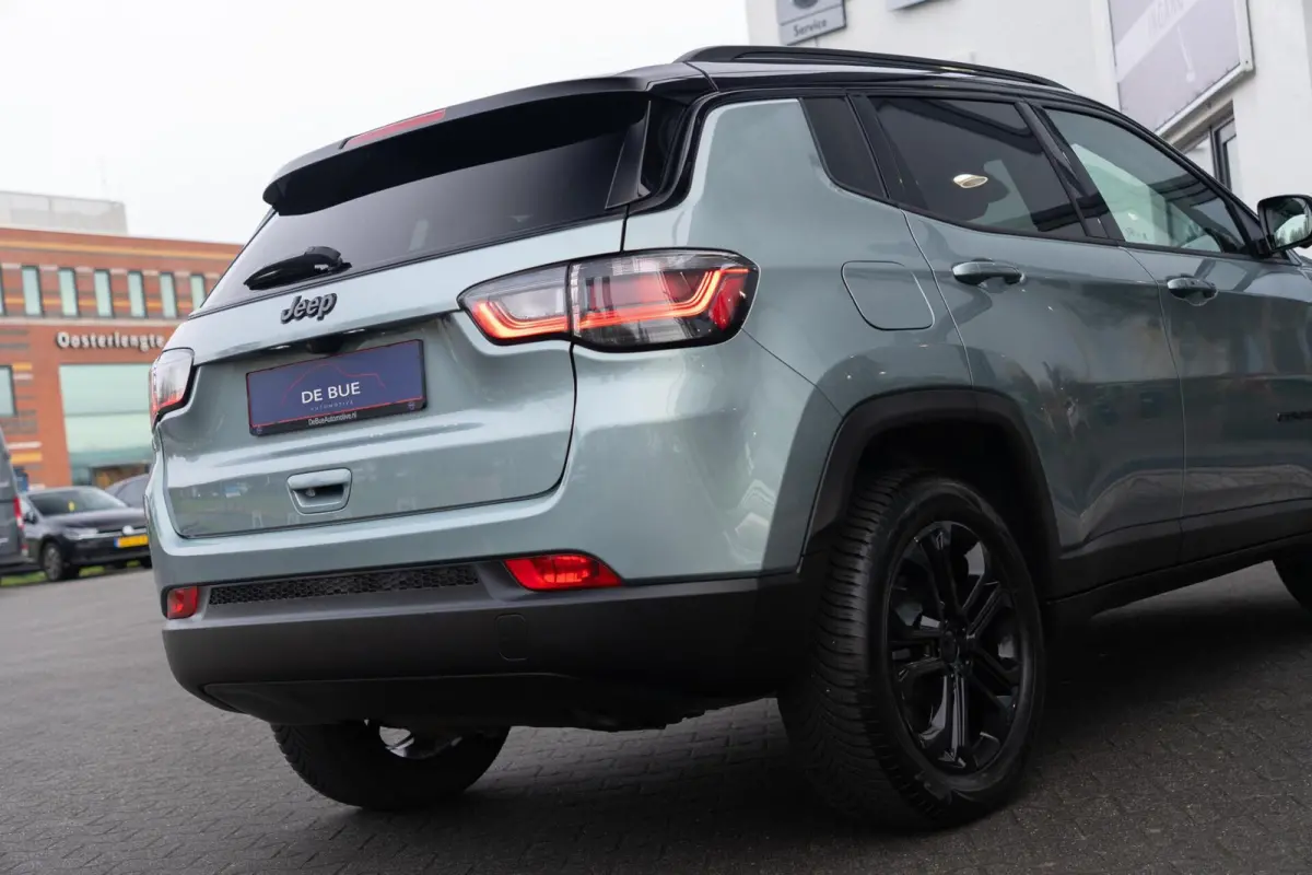 4xe 240 Plug-in Hybrid Electric|Org NL NAP|1 Eig.|SRT|Upland One Earth|CarPlay|LED|BTW Auto|Dealer onderhouden|Uniek