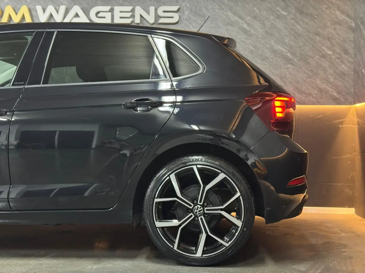 1.0 TSI|CAM|KEYLESS|CARPLAY|18"|FULL DIGITAL|STOELV