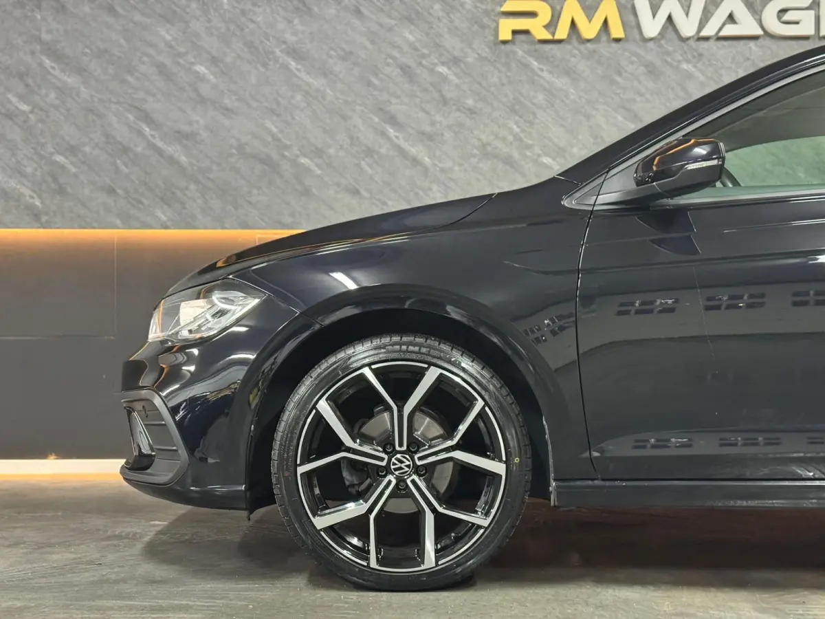 1.0 TSI|CAM|KEYLESS|CARPLAY|18"|FULL DIGITAL|STOELV