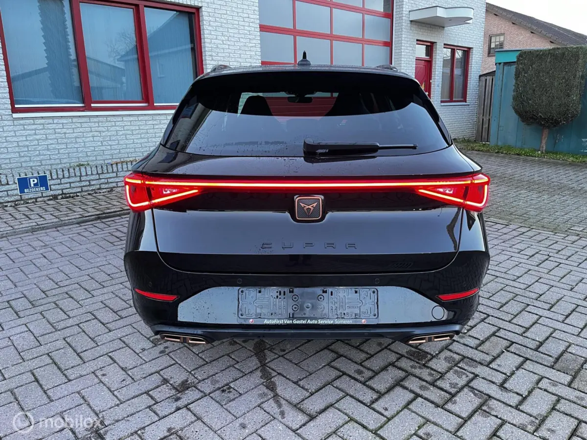 1.4 e-Hybrid Essential Limited