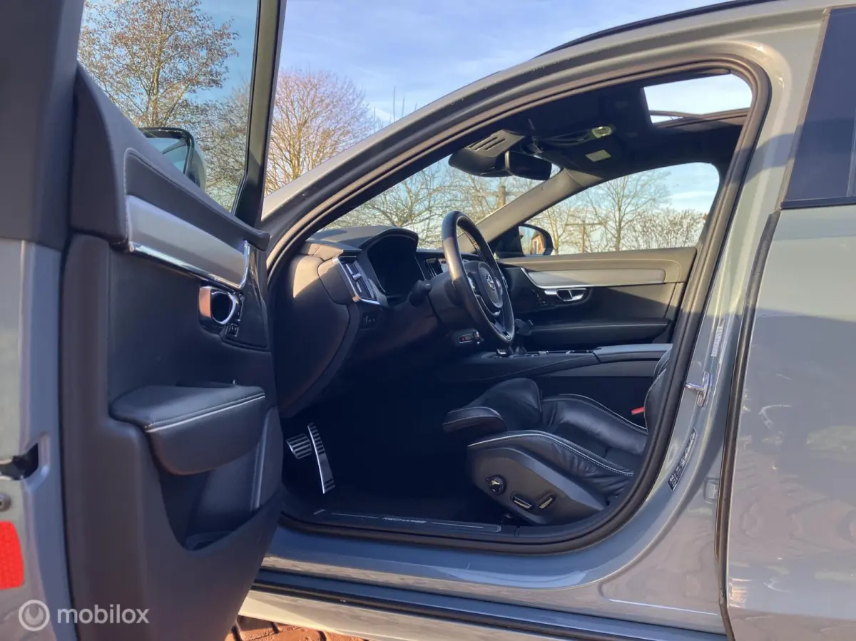 T6 AWD R-Design Led/Luchtvering/Harman Kardon/Pano