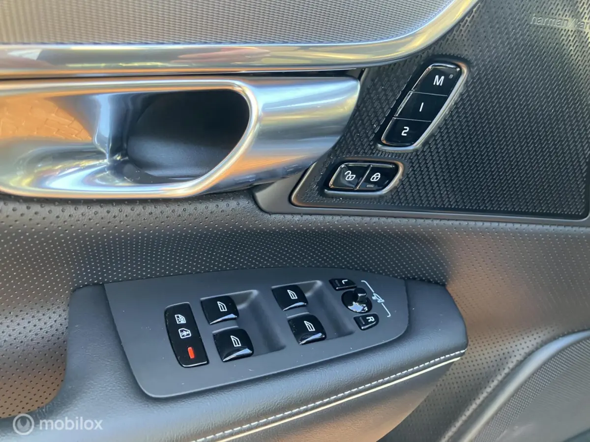 T6 AWD R-Design Led/Luchtvering/Harman Kardon/Pano