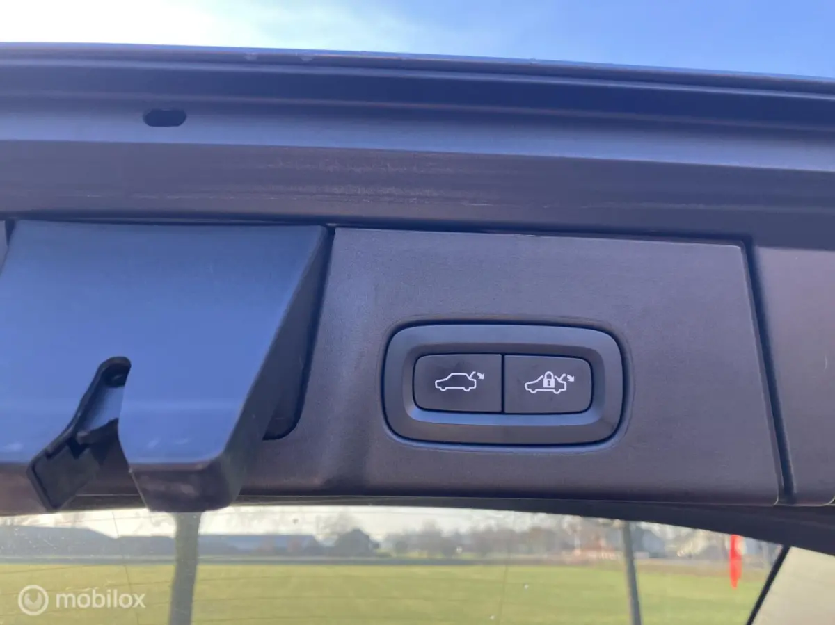 T6 AWD R-Design Led/Luchtvering/Harman Kardon/Pano