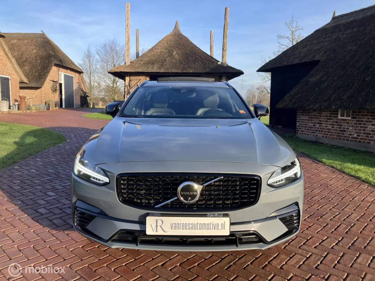 T6 AWD R-Design Led/Luchtvering/Harman Kardon/Pano