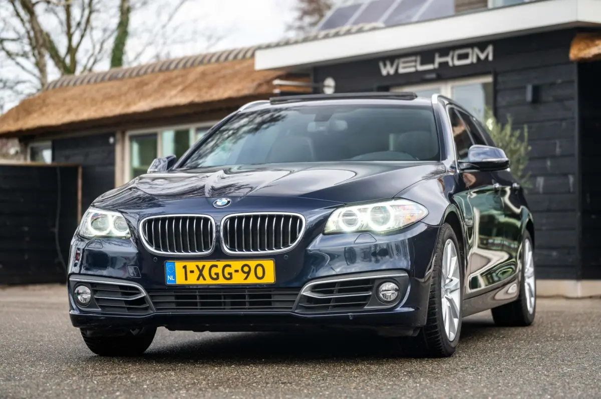 520d Last Minute Edition Panoramadak I Sportstoelen I Memory I Stoelverwarming I Led I Camera I NL Auto I NAP