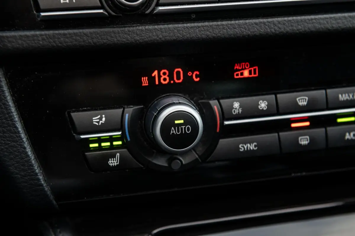 520d Last Minute Edition Panoramadak I Sportstoelen I Memory I Stoelverwarming I Led I Camera I NL Auto I NAP