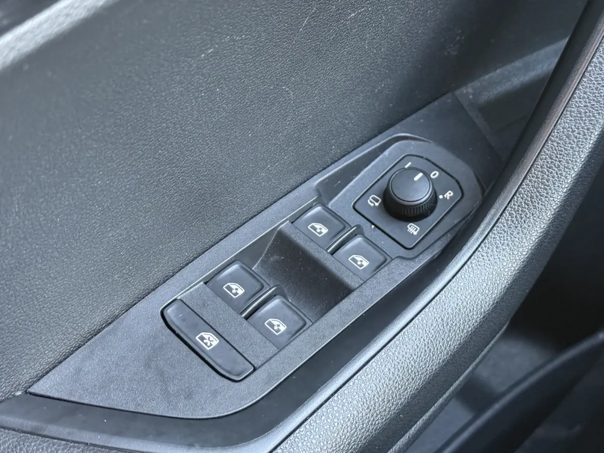 1.0 TSI Style | Keyless | Apple carplay | Stoelverwarming