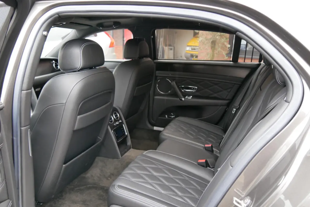 4.0 V8. zeer compleet. dealer onderhouden. org km 67000