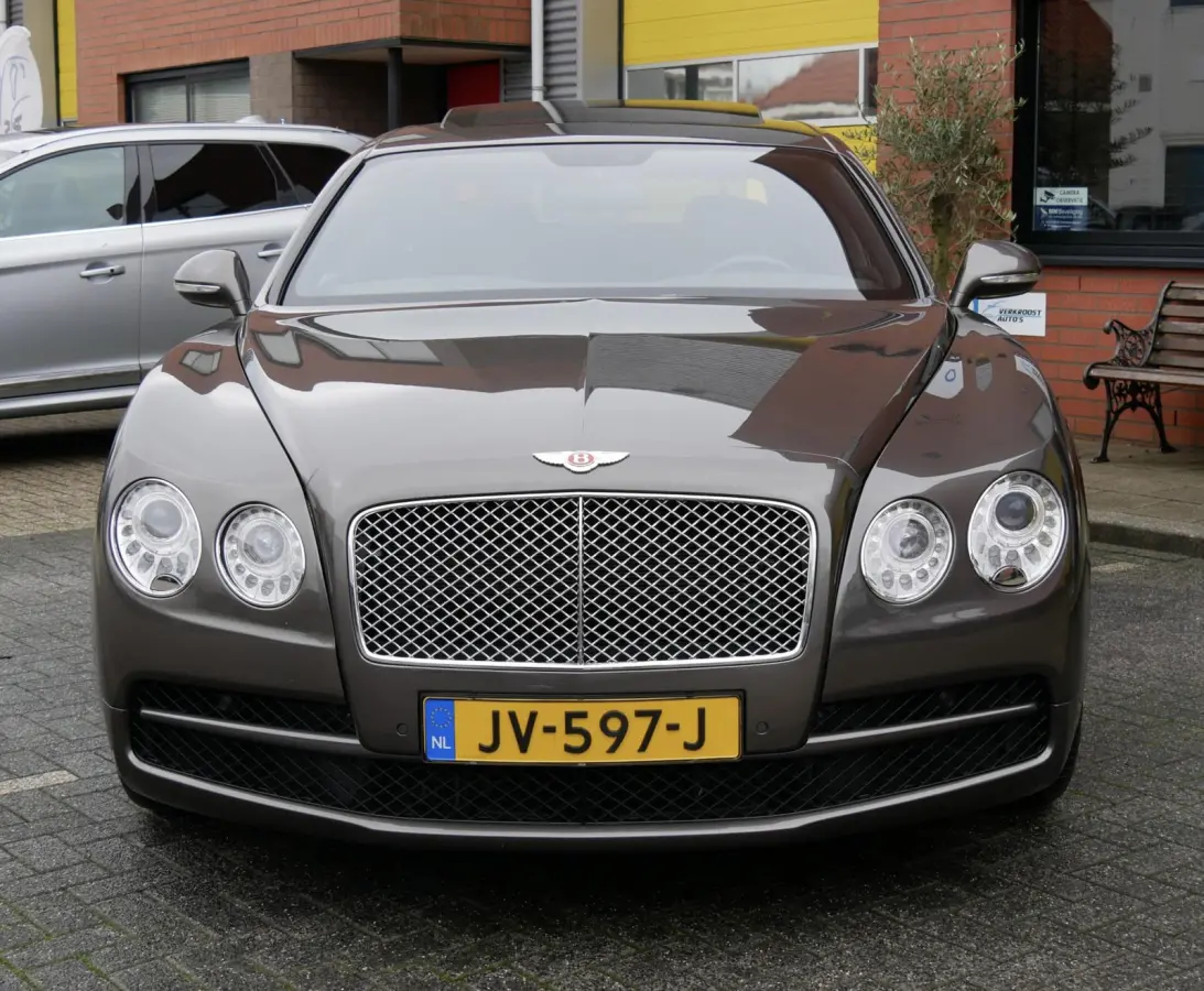 4.0 V8. zeer compleet. dealer onderhouden. org km 67000