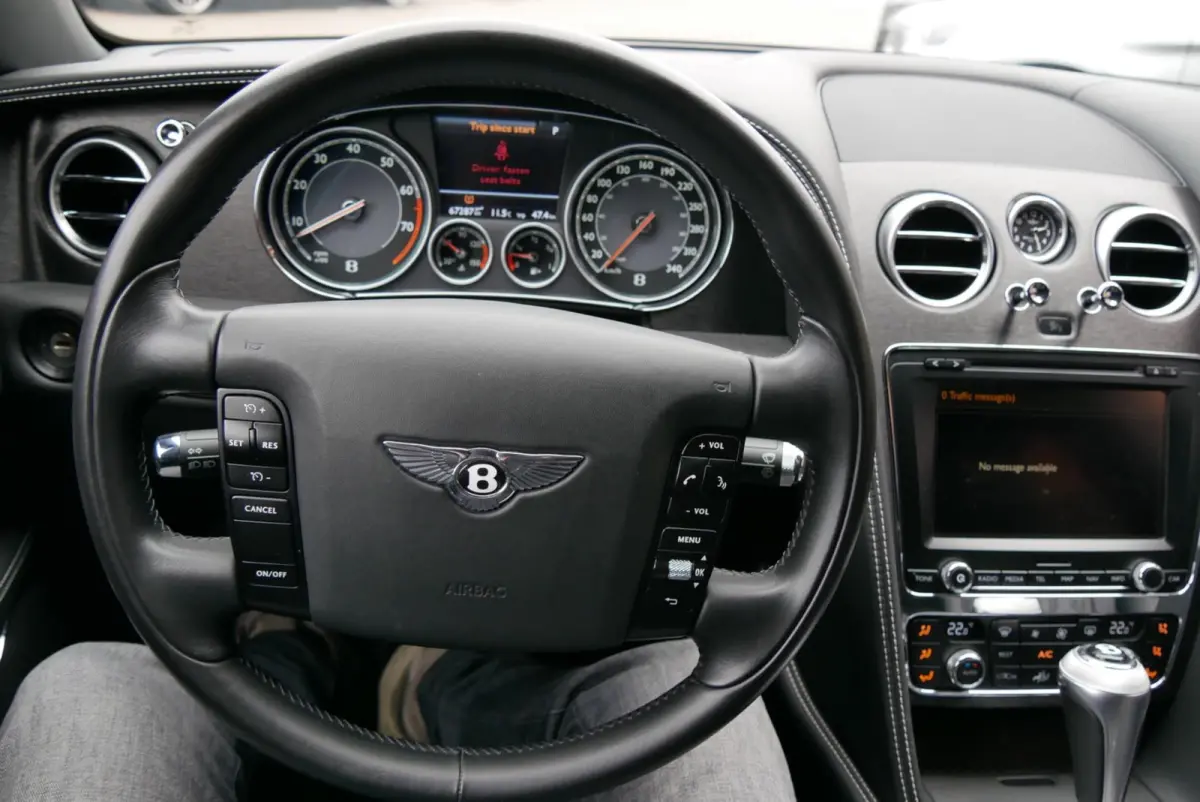 4.0 V8. zeer compleet. dealer onderhouden. org km 67000