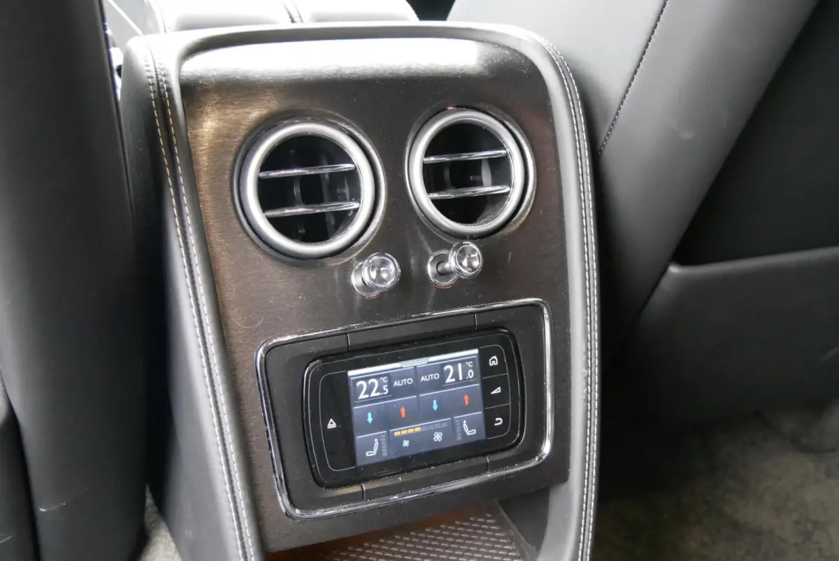 4.0 V8. zeer compleet. dealer onderhouden. org km 67000