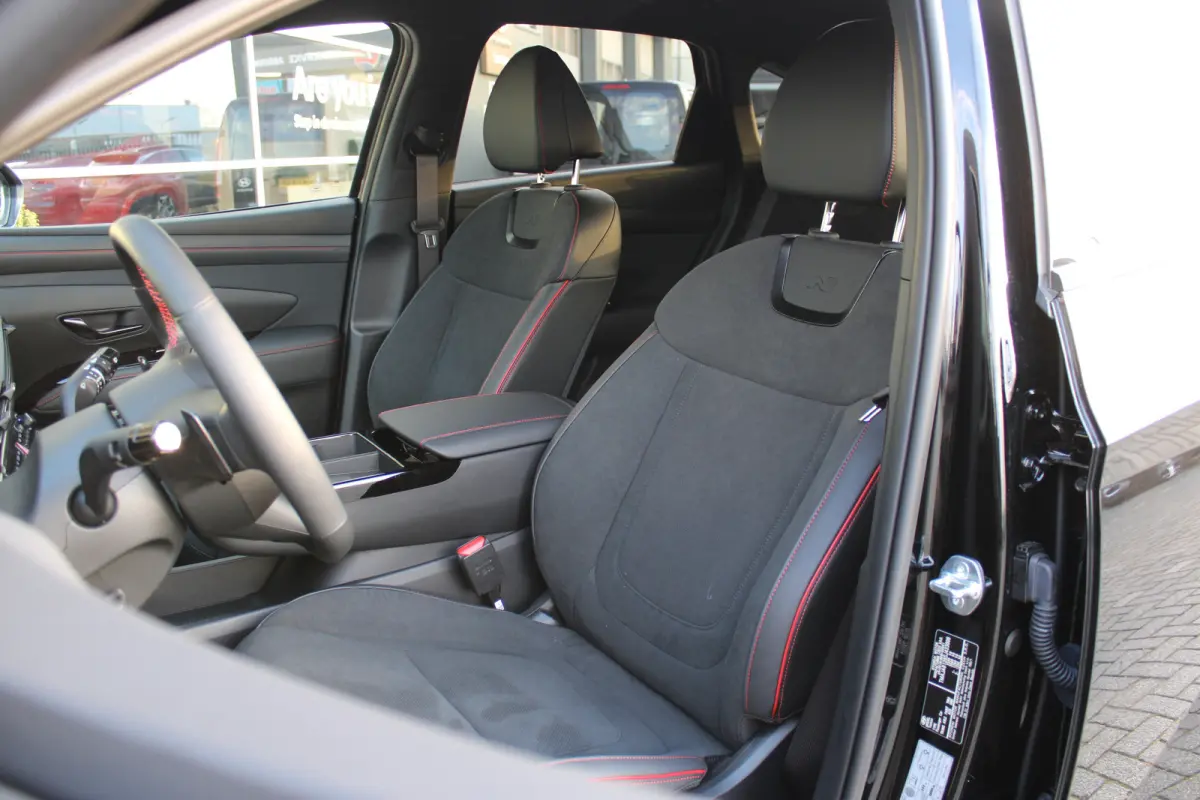 1.6 T-GDI PHEV N Line Business | DEMO | N-Line interieur | Stoel en stuurwiel verwarming | Parkeersensoren voor en achter | | Achteruitrijcamera | Bestuurdersstoel in hoogte verstelbaar | Bo