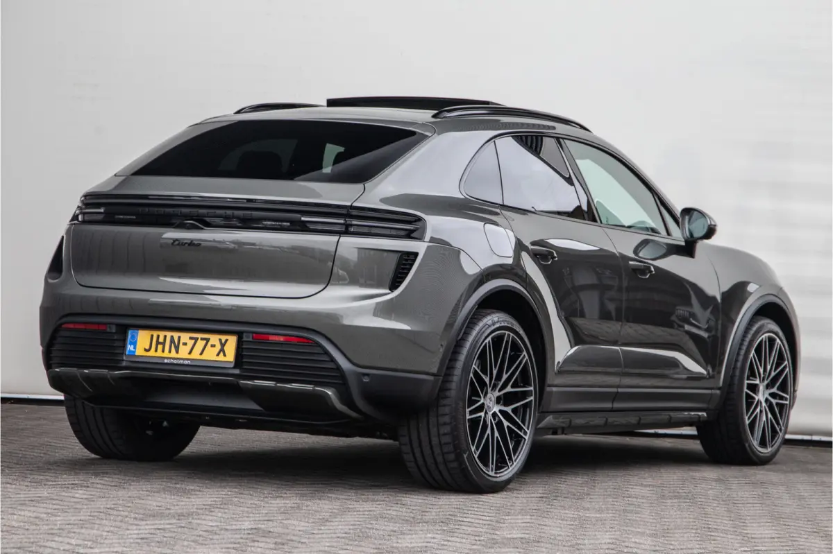 Turbo Off-Road Design, Massage, Pano, Luchtvering VOL