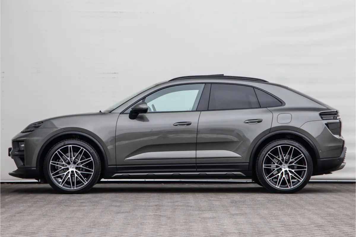 Turbo Off-Road Design, Massage, Pano, Luchtvering VOL