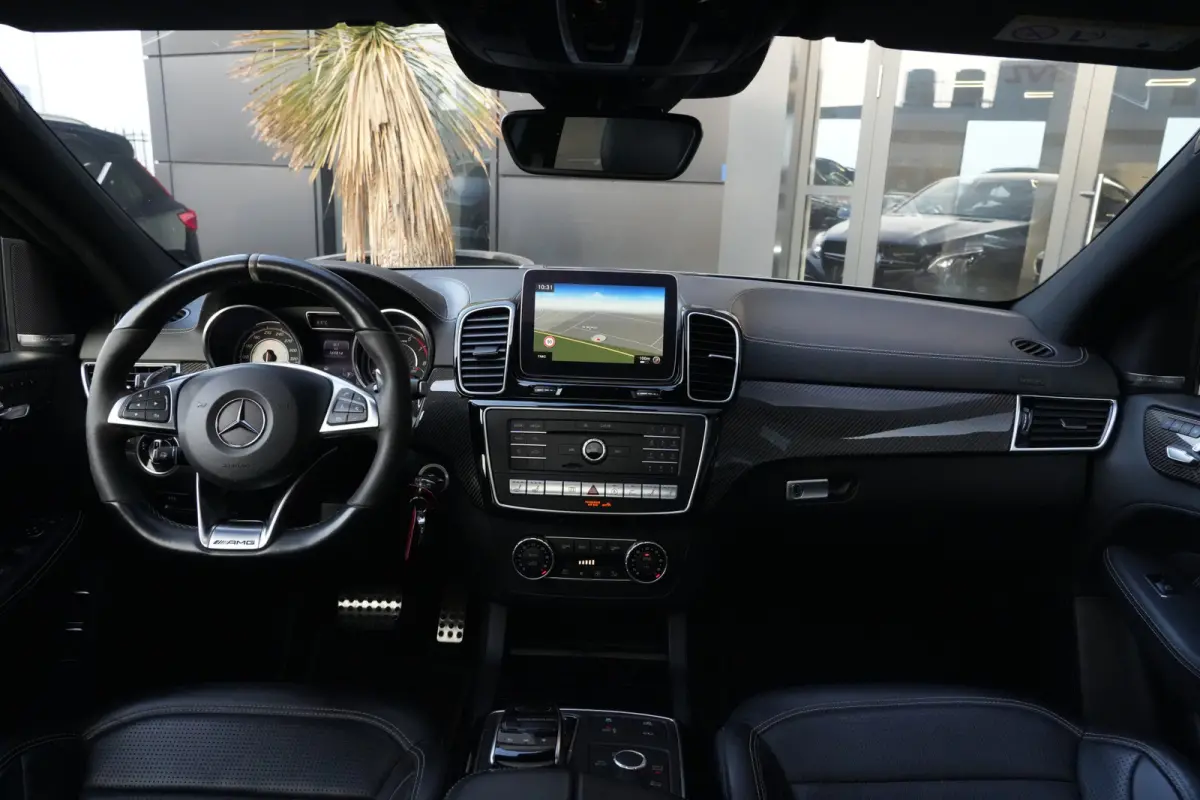 AMG 63 S 4MATIC | 585PK | Pano | 360° | Trekhaak | Leder | 22" | Mercedes-Benz GLE Coupé AMG 63 S 4MATIC 585 PK met 5.5 V8 benzinemotor, panoramadak, 360° camera, elektrisch uitklapbare t