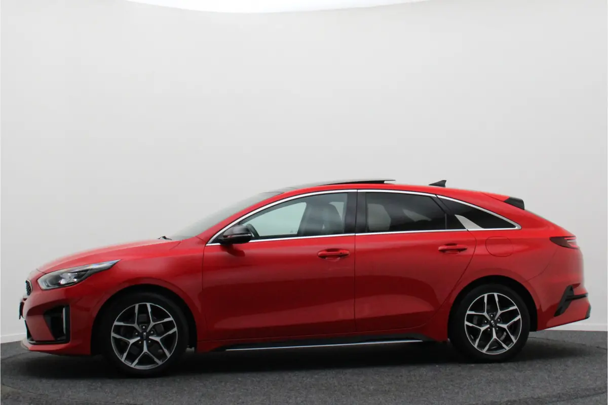 1.0 T-GDI GT-Line Panoramadak, Camera, Cruise, Apple Carplay, Verwarmd Stuurwiel, 17''
