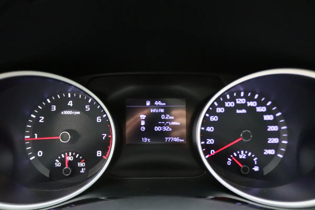 1.0 T-GDI GT-Line Panoramadak, Camera, Cruise, Apple Carplay, Verwarmd Stuurwiel, 17''