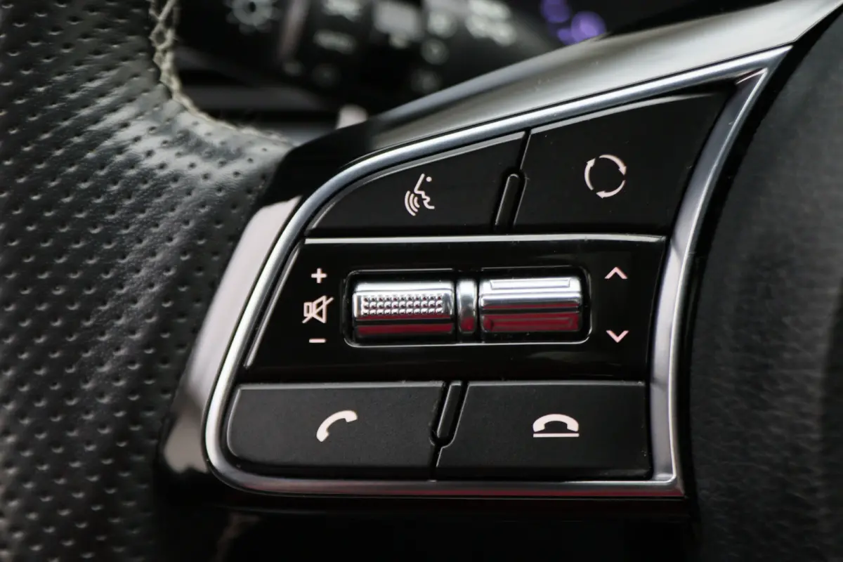1.0 T-GDI GT-Line Panoramadak, Camera, Cruise, Apple Carplay, Verwarmd Stuurwiel, 17''