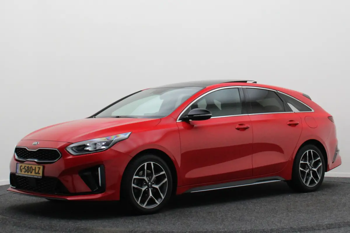 1.0 T-GDI GT-Line Panoramadak, Camera, Cruise, Apple Carplay, Verwarmd Stuurwiel, 17''