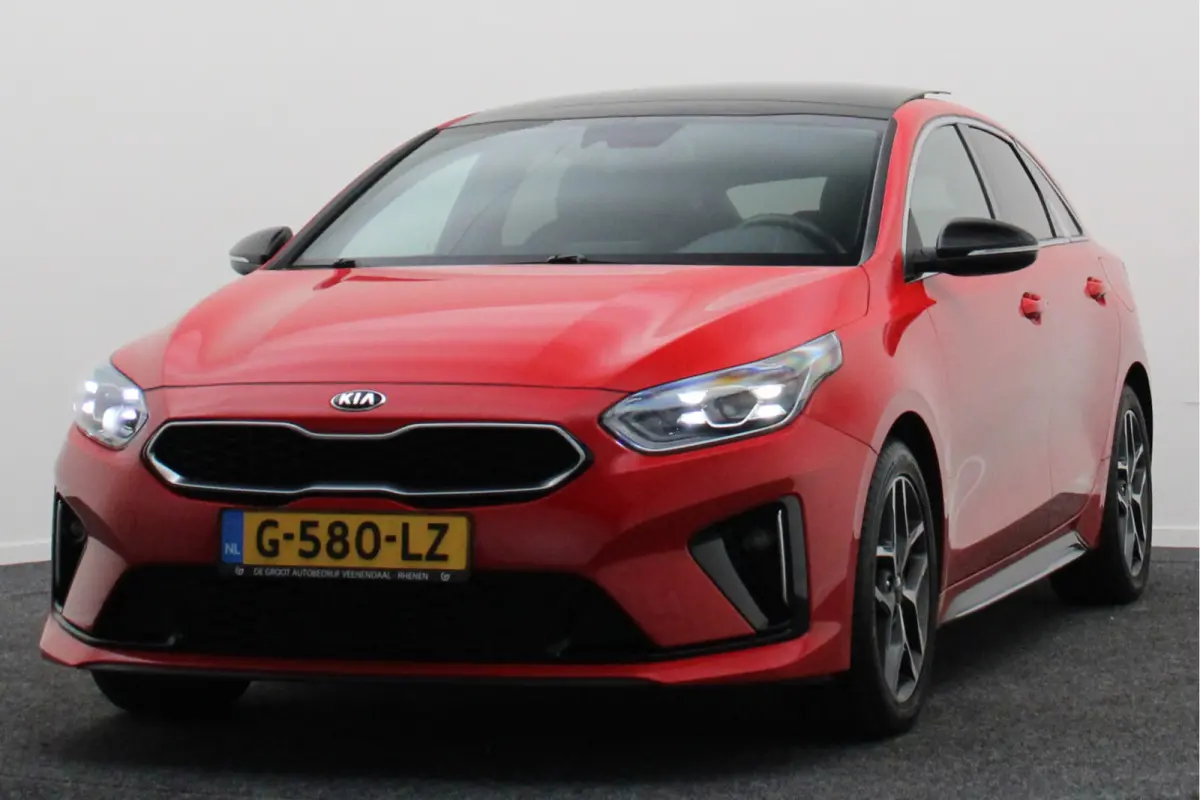 1.0 T-GDI GT-Line Panoramadak, Camera, Cruise, Apple Carplay, Verwarmd Stuurwiel, 17''