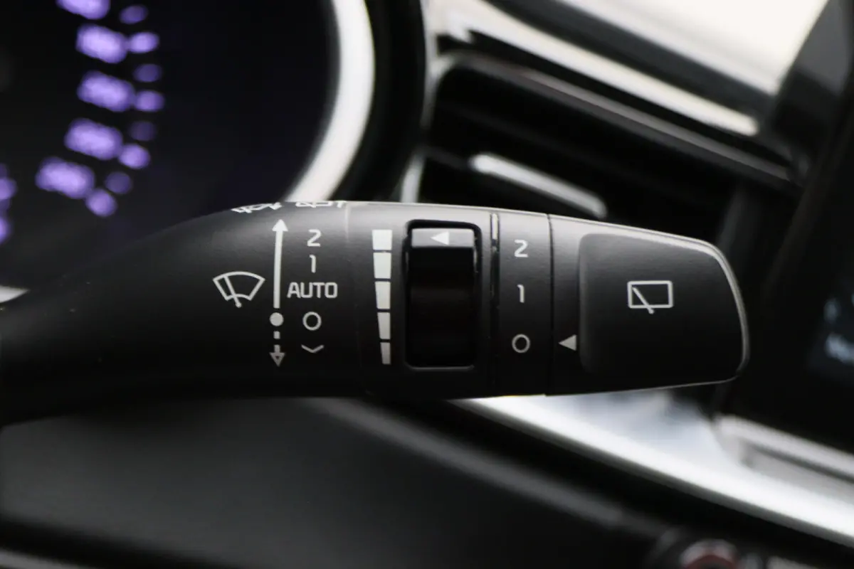 1.0 T-GDI GT-Line Panoramadak, Camera, Cruise, Apple Carplay, Verwarmd Stuurwiel, 17''