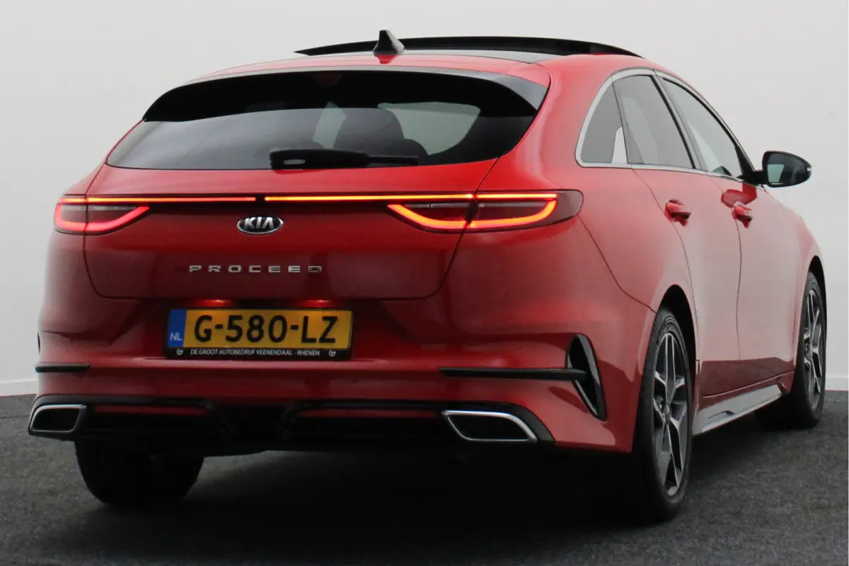 1.0 T-GDI GT-Line Panoramadak, Camera, Cruise, Apple Carplay, Verwarmd Stuurwiel, 17''