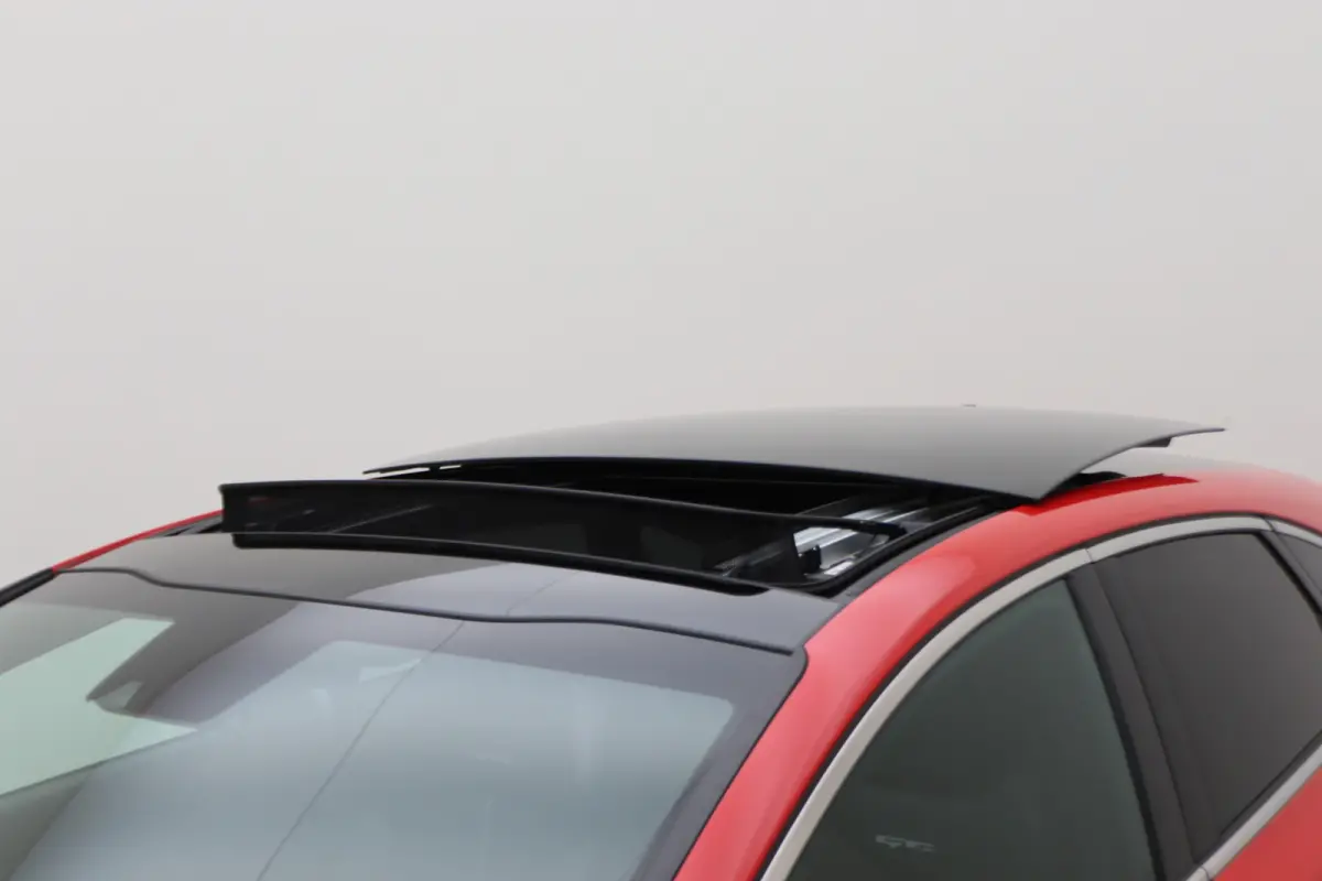 1.0 T-GDI GT-Line Panoramadak, Camera, Cruise, Apple Carplay, Verwarmd Stuurwiel, 17''