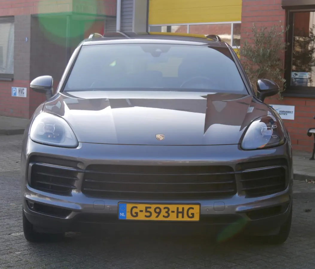 3.0 E-Hybrid. pano. sportchrono. memory. luchtvering