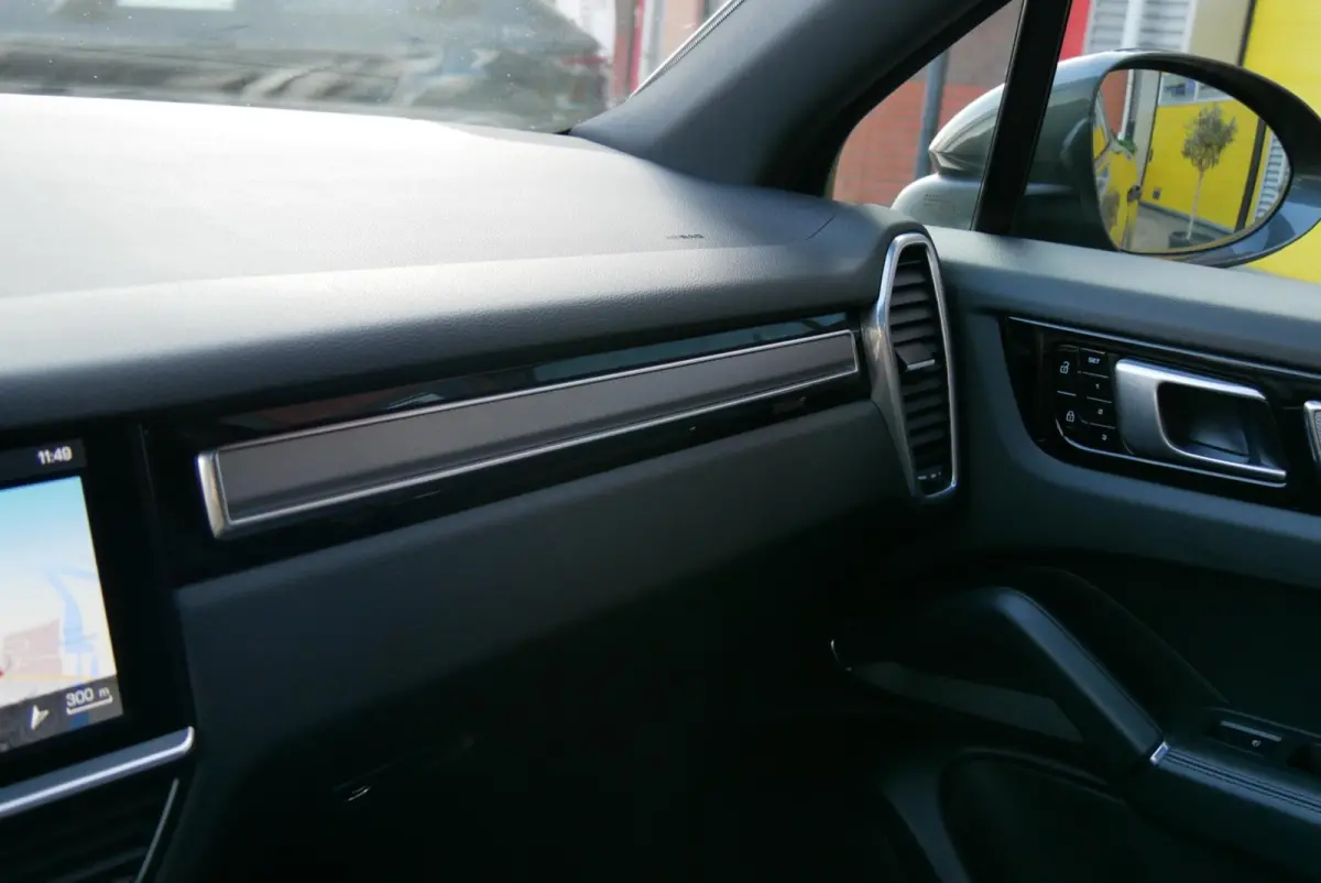 3.0 E-Hybrid. pano. sportchrono. memory. luchtvering