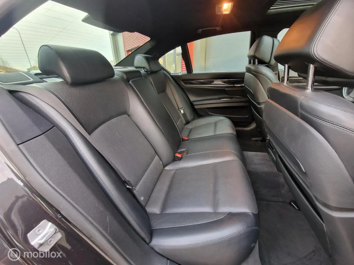 750i High Executive