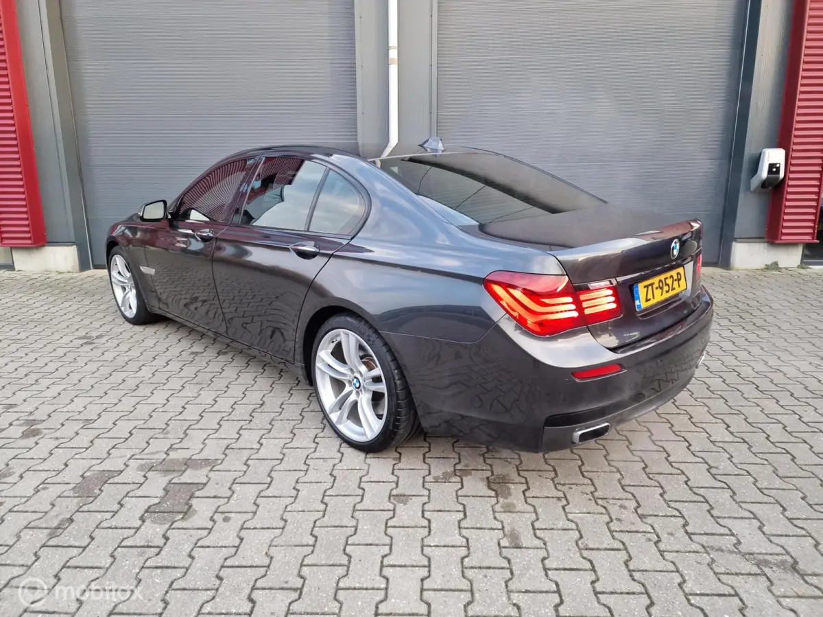 750i High Executive