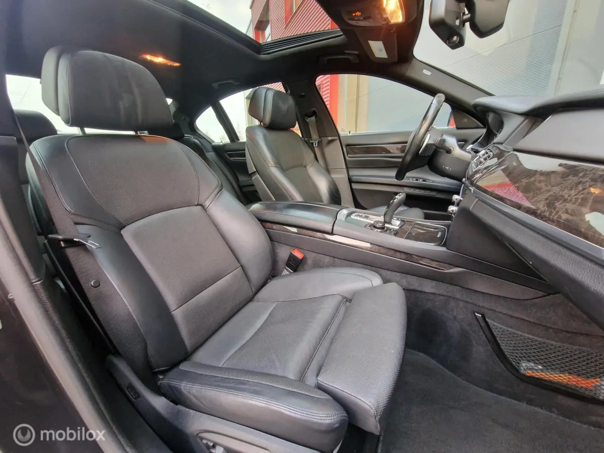 750i High Executive