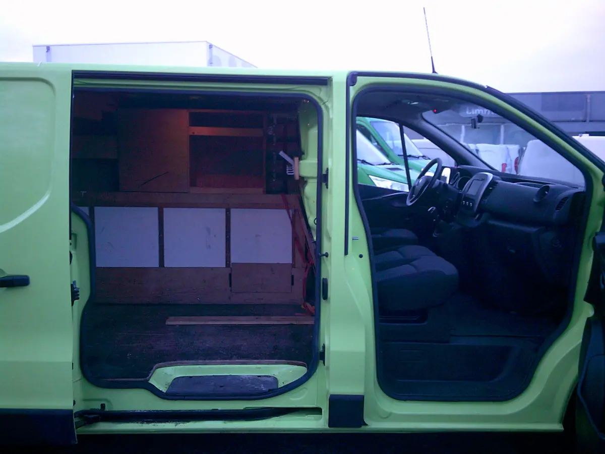 1.6 dCi 95 T29 L2H1 Comfort VOORZIEN VAN AIRCO+CRUISE+TREKHAAK !!!