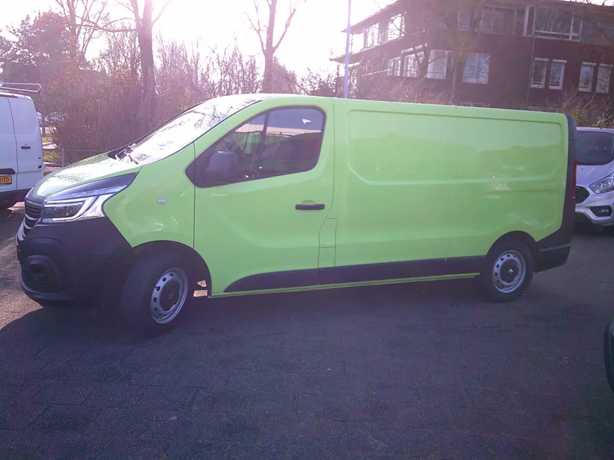 1.6 dCi 95 T29 L2H1 Comfort VOORZIEN VAN AIRCO+CRUISE+TREKHAAK !!!