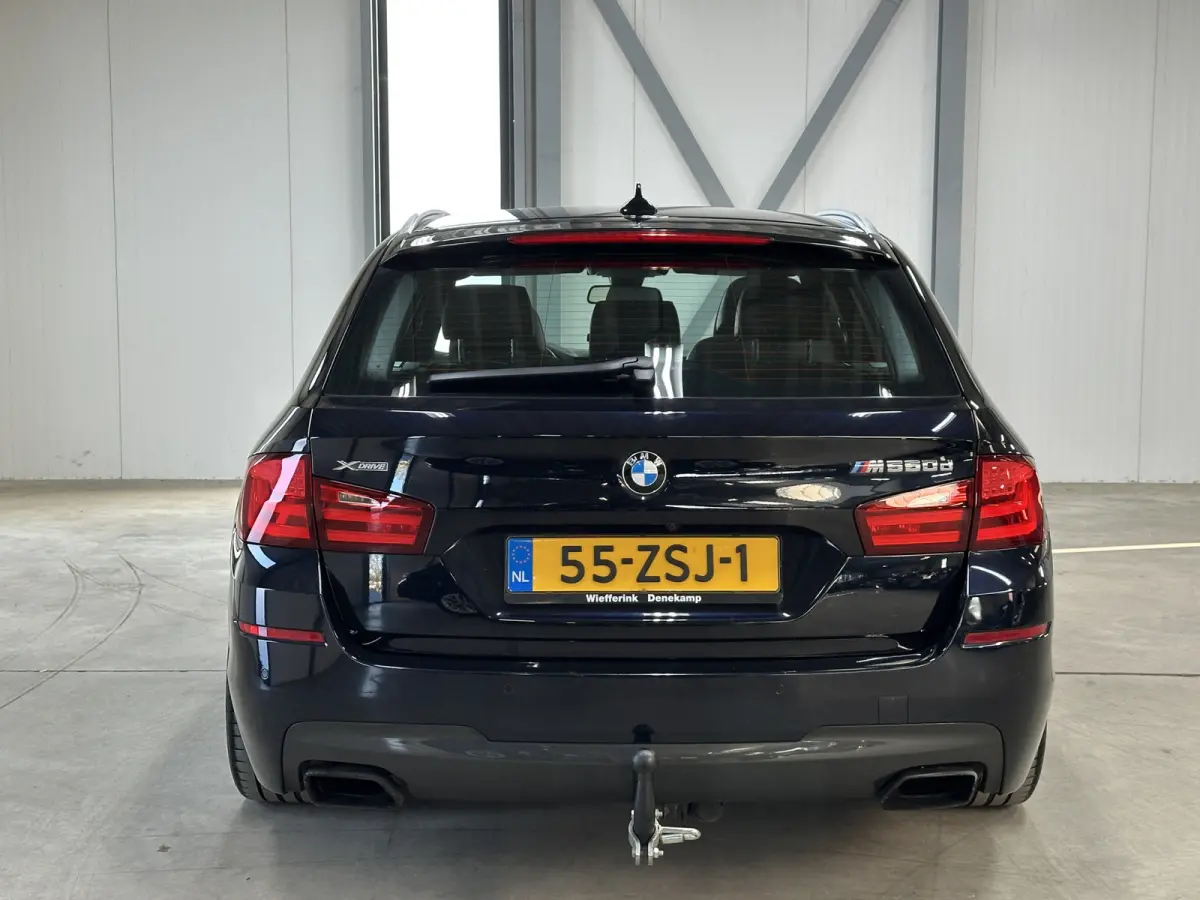 M550xd 381pk | Pano | Head-up | Trekhaak | Elek. stoelen |