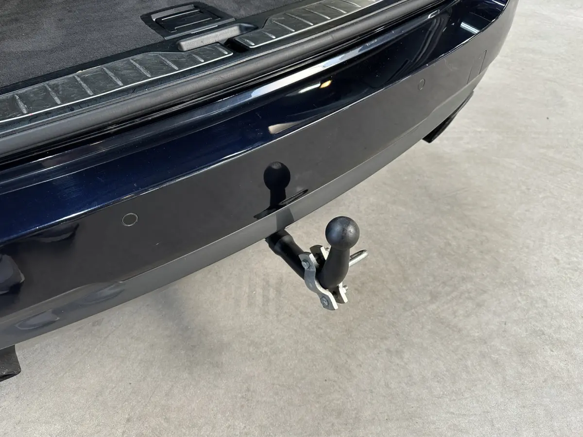 M550xd 381pk | Pano | Head-up | Trekhaak | Elek. stoelen |