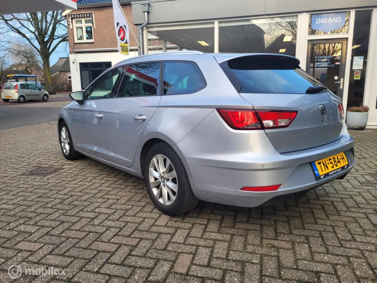 1.0 EcoTSI Style Business Intense AUTOMAAT!