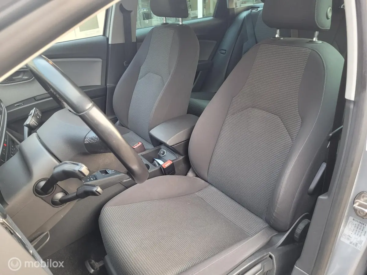 1.0 EcoTSI Style Business Intense AUTOMAAT!