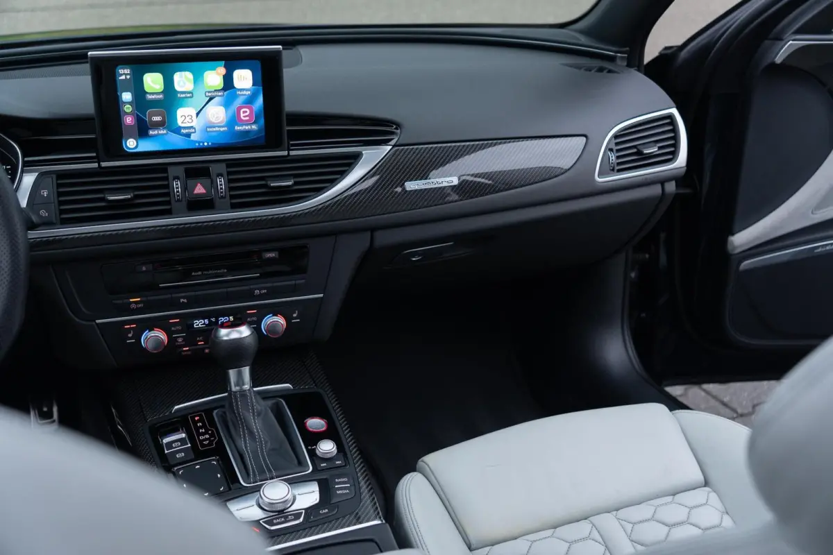 4.0 TFSI RS 6 Quattro|2e Eig|Facelift|Trekhaak|Audi Exclusive|BTW Auto|Carbon|Top Conditie|Panoramadak|Head Up|Bose|DAB|Dealer Onderhouden