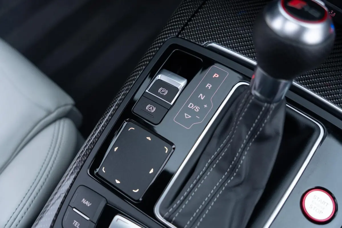 4.0 TFSI RS 6 Quattro|2e Eig|Facelift|Trekhaak|Audi Exclusive|BTW Auto|Carbon|Top Conditie|Panoramadak|Head Up|Bose|DAB|Dealer Onderhouden