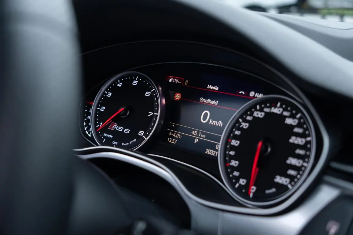 4.0 TFSI RS 6 Quattro|2e Eig|Facelift|Trekhaak|Audi Exclusive|BTW Auto|Carbon|Top Conditie|Panoramadak|Head Up|Bose|DAB|Dealer Onderhouden